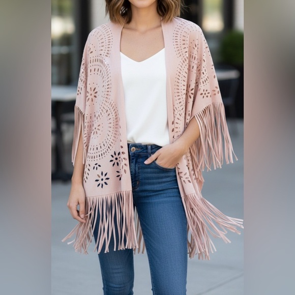 Bagatelle City Pink Faux Suede Lasercut Fringe Cape Shrug Size XL - Picture 7 of 10